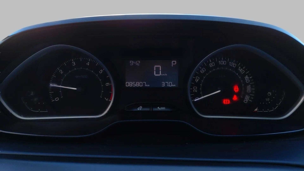 peugeot 2008 1.6 16v flex griffe 4p automatico 1.5 5p 2018