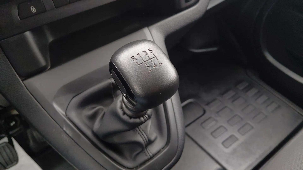 peugeot expert 1.5 bluehdi diesel cargo manual 1.4 3p 2024