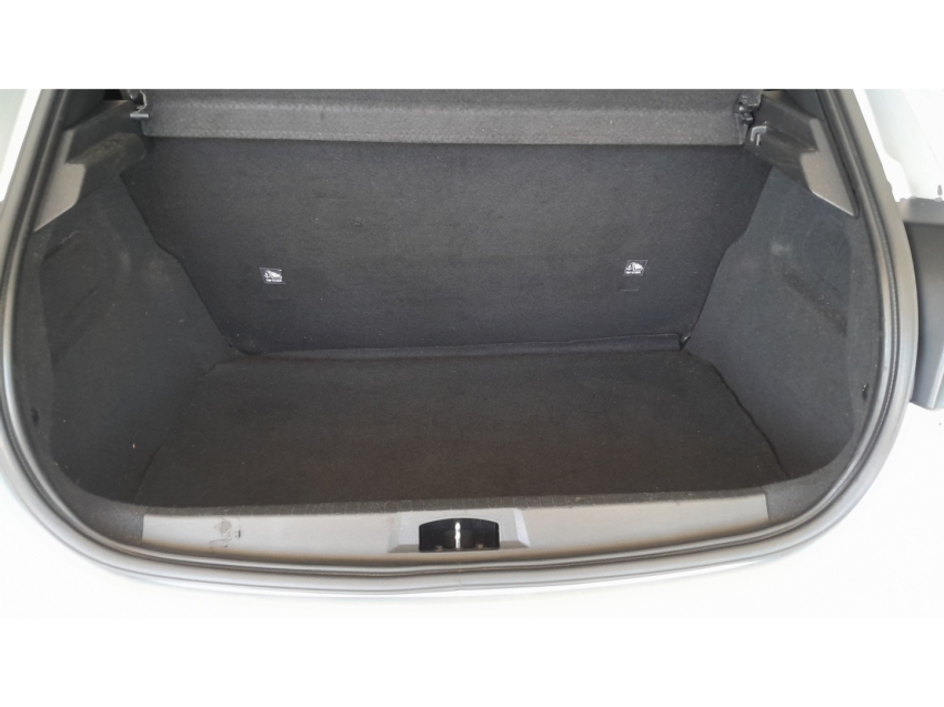 peugeot 208 1.6 16v flex allure at6 4p automatico 2022