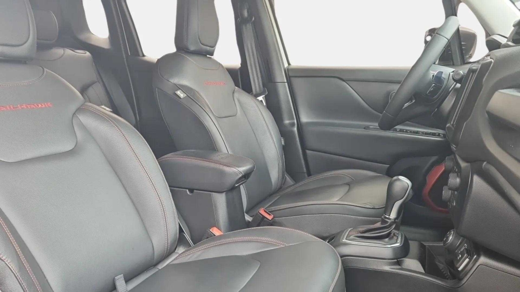 jeep renegade 1.3 t270 turbo flex trailhawk 4x4 at9 4p automatico 202310