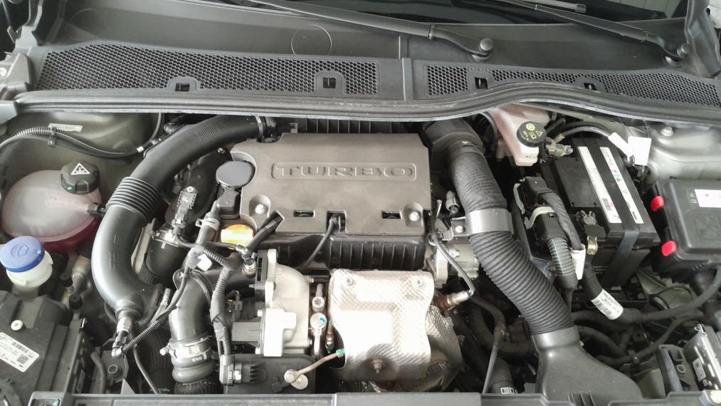 peugeot 208 1.0 turbo 200 flex gt cvt 4p automatico 2025