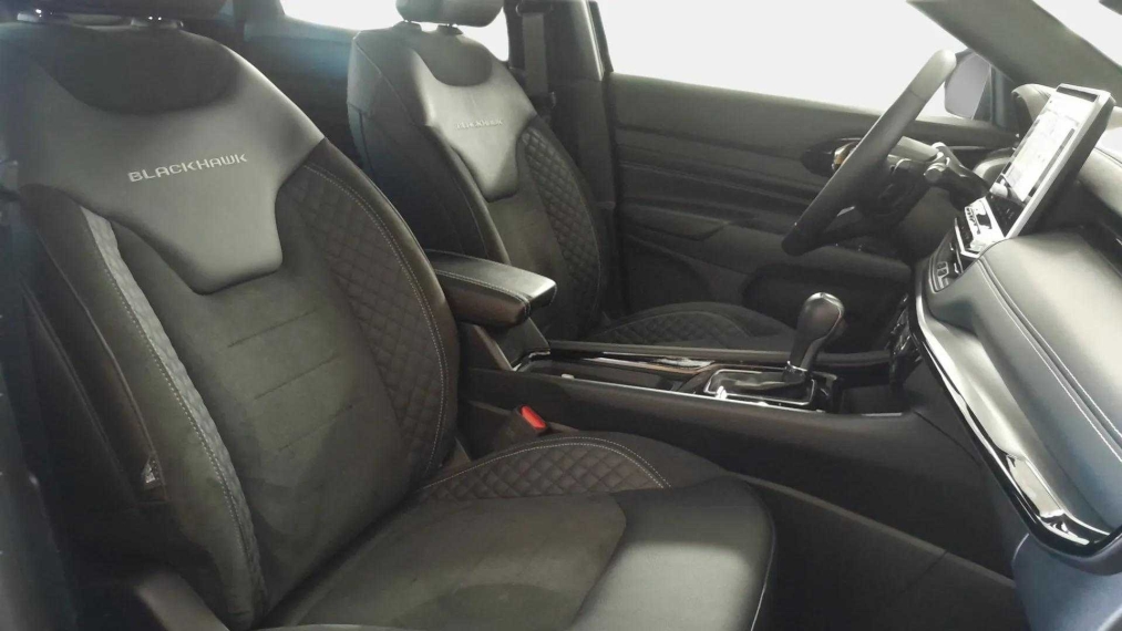 jeep compass 2.0 hurricane 4 turbo gasolina blackhawk at9 1.9 4p automatico 202510