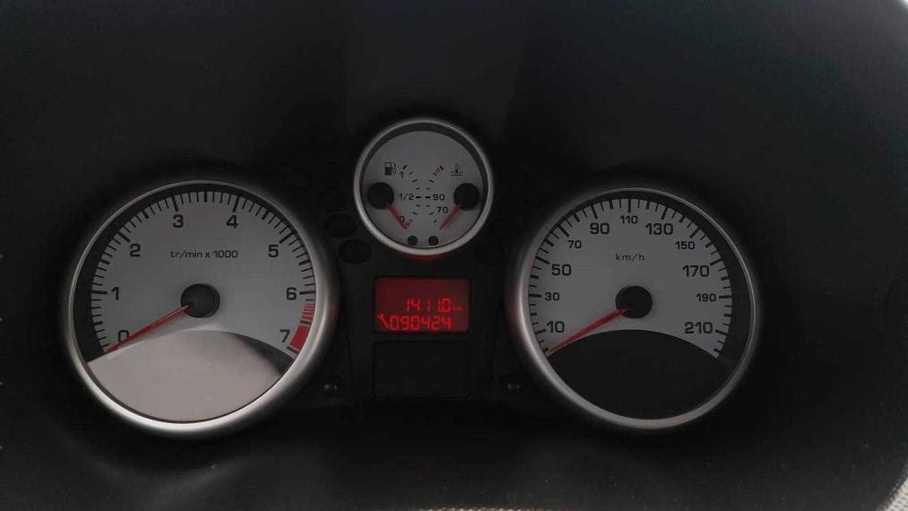 peugeot 207 1.4 xr sport 8v flex 4p manual 1.3 5p 201110