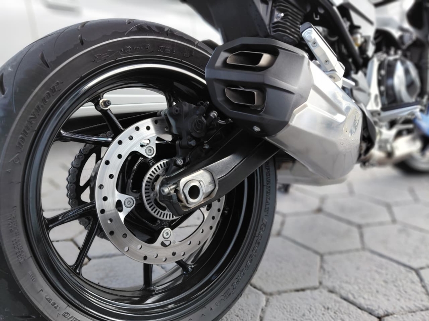 f900 r sport plus gasolina7