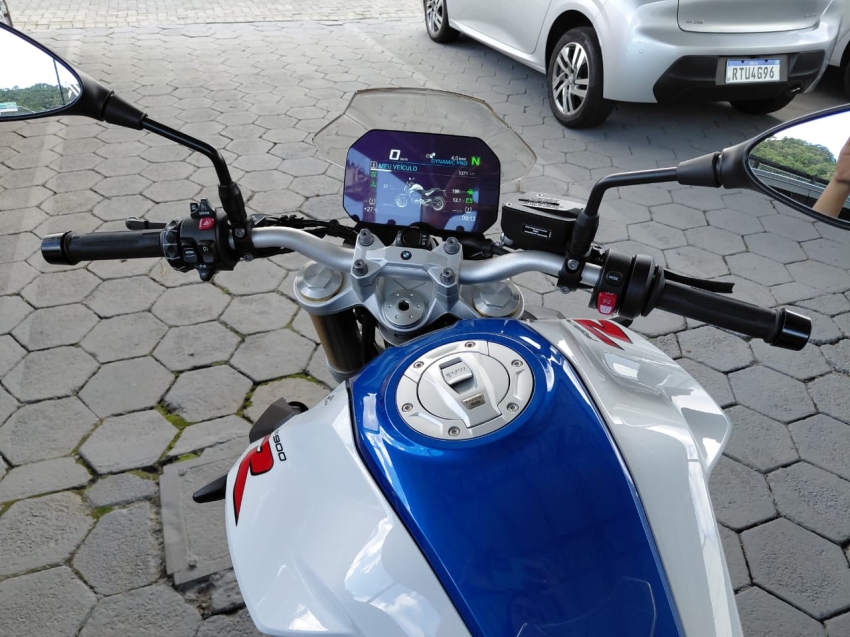 f900 r sport plus gasolina8