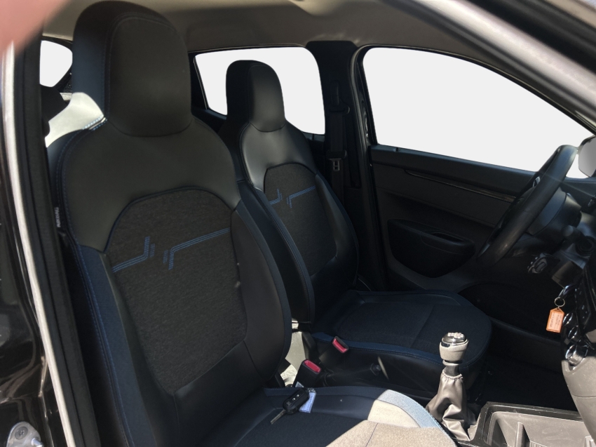 renault kwid 1.0 12v sce flex intense manual 4p 202312