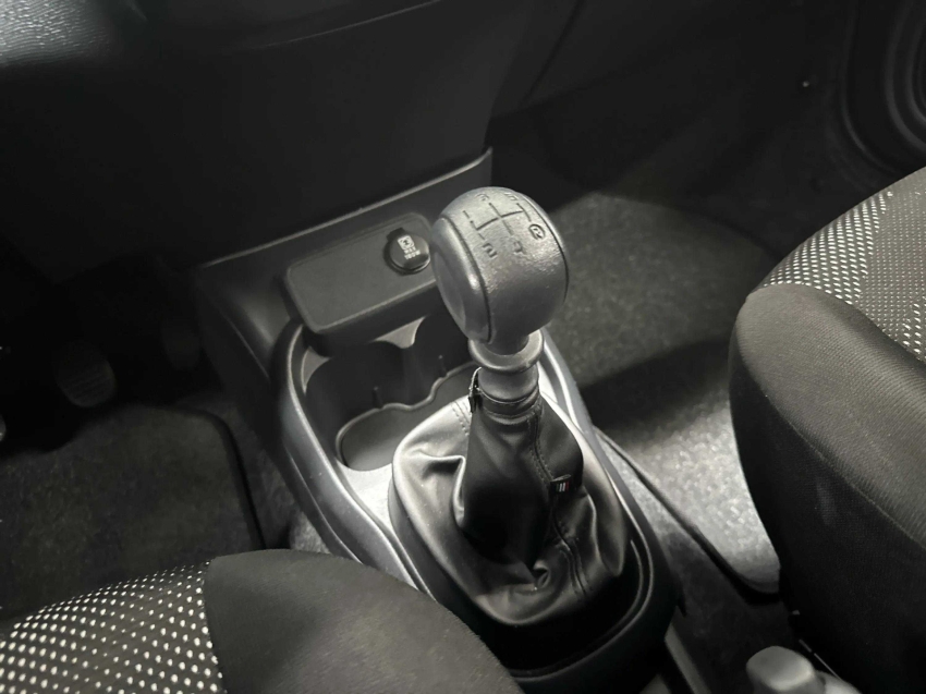 fiat mobi 1.0 evo flex like. manual 4p 202311