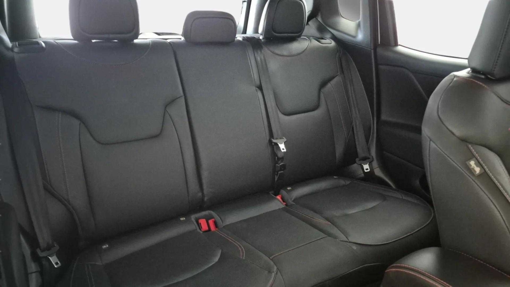 jeep renegade 1.3 t270 turbo flex trailhawk 4x4 at9 4p automatico 202211