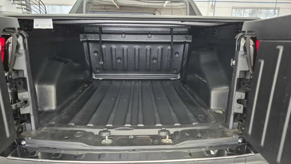 fiat toro 1.3 turbo 270 flex volcano at6 4p automatico 202515