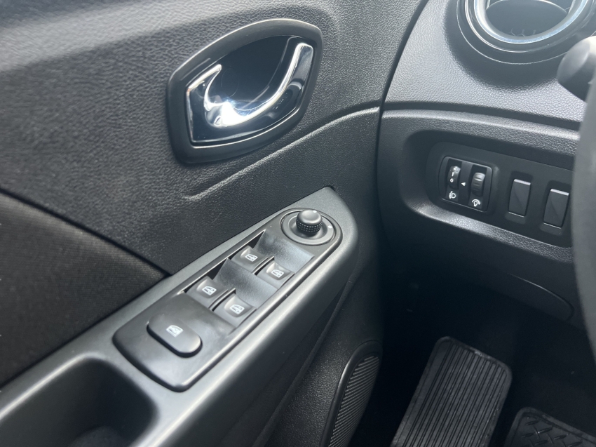 renault captur 1.6 16v sce flex life x-tronic 4p automatico 201912