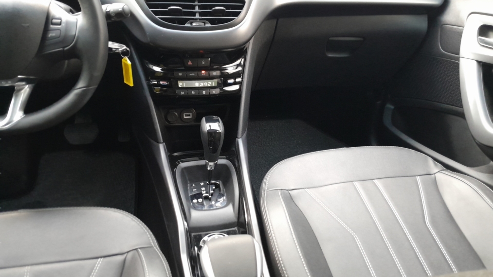peugeot 2008 1.6 16v thp flex griffe 4p automatico 202410
