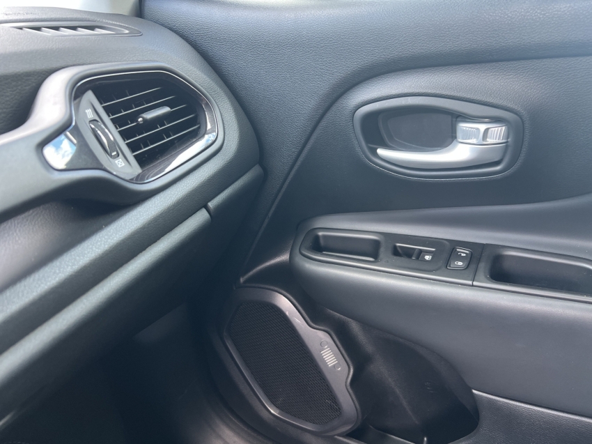jeep renegade 1.3 t270 turbo flex longitude at6 5p automatico 20239