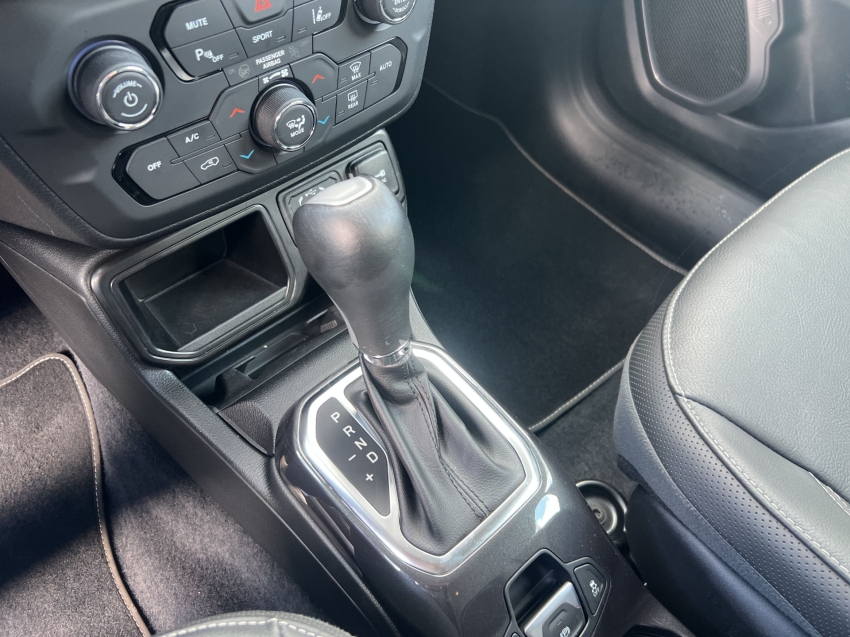 jeep renegade 1.3 t270 turbo flex longitude at6 5p automatico 20238