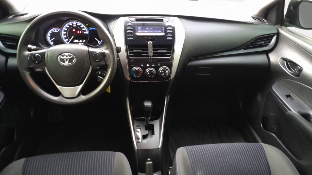 toyota yaris 1.5 16v flex sedan xl multidrive 4p automatico 202013