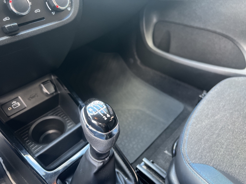 renault kwid 1.0 12v sce flex intense manual 4p 202510