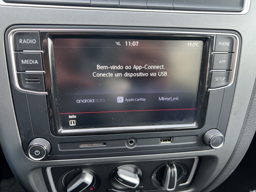 volkswagen fox 1.6 msi total flex connect 4p manual 201910