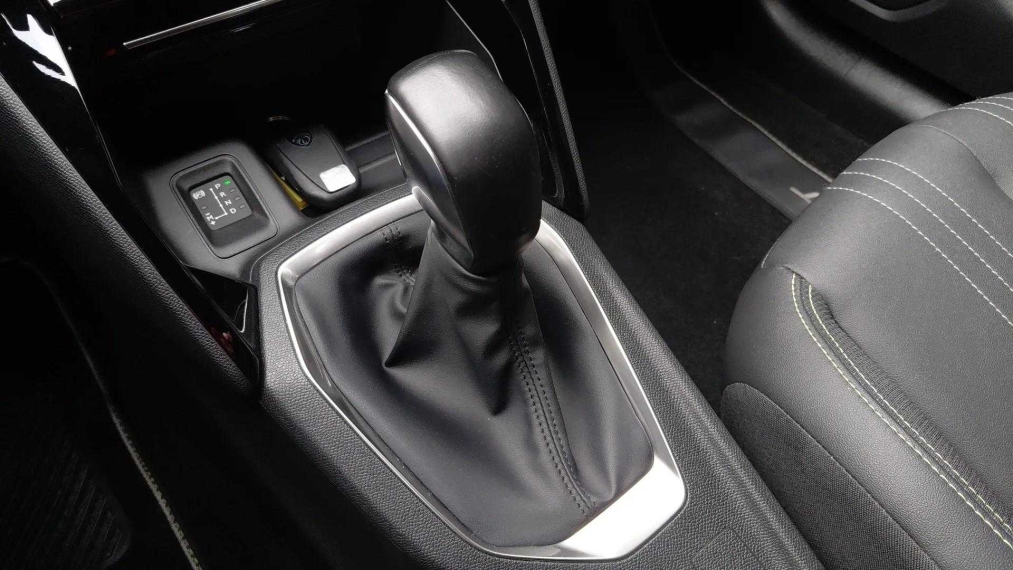 peugeot 208 1.0 turbo 200 flex gt cvt 5p automatico 202511