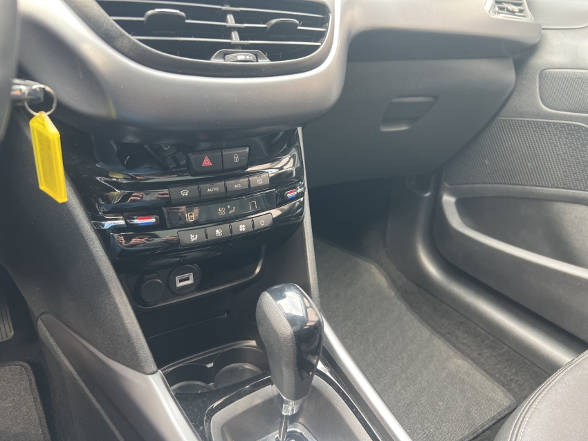 peugeot 2008 1.6 16v thp flex griffe 4p automatico 202310
