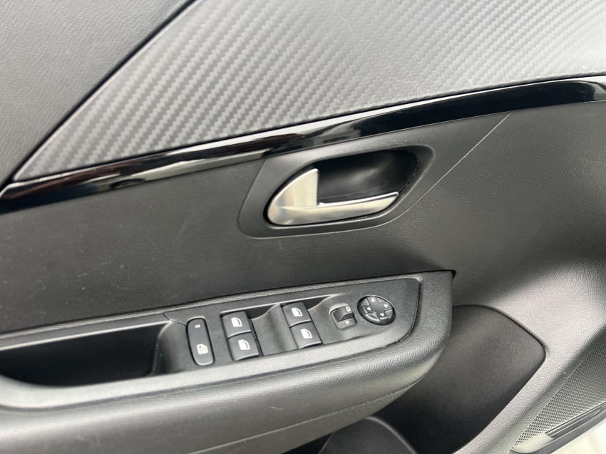 peugeot 208 1.6 16v flex active at6 4p automatico 202310