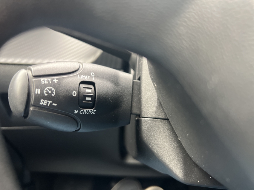 peugeot 208 1.6 16v flex active at6 4p automatico 202312