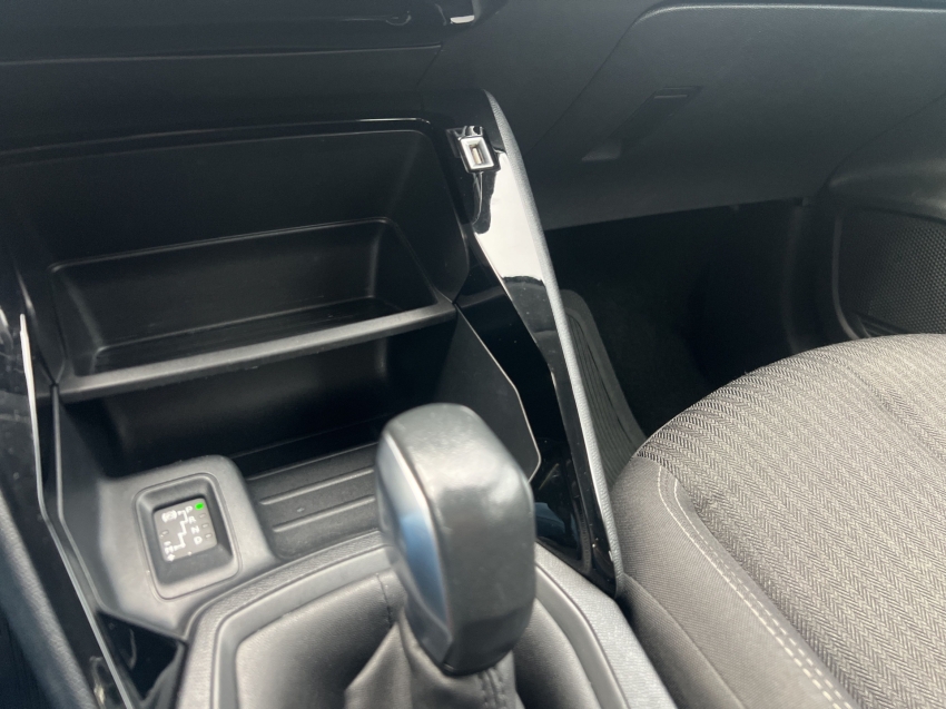 peugeot 208 1.6 16v flex active at6 4p automatico 202311
