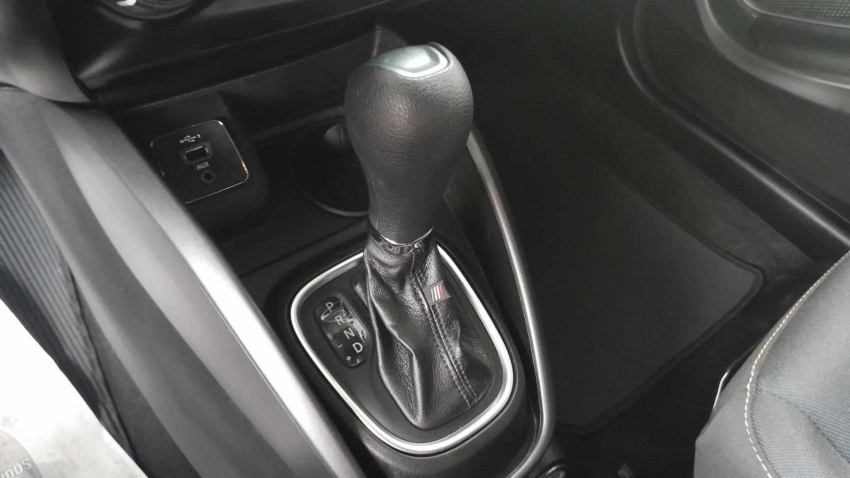 fiat argo 1.3 firefly flex trekking cvt 5p automatico 202511