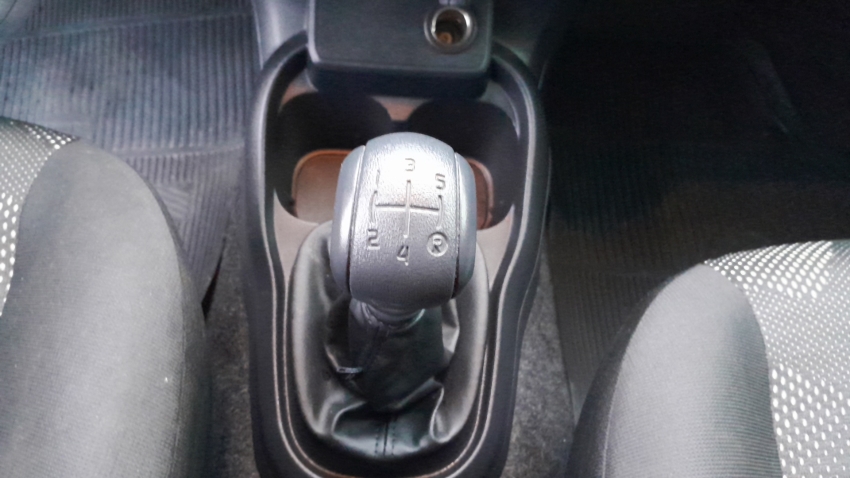 fiat mobi 1.0 evo flex like. manual 4p 202411