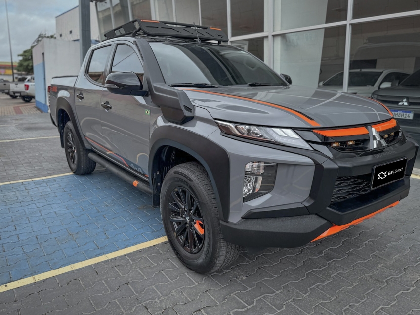 mitsubishi l200 triton savana sertoes 2.4 16v turbo diesel cd 4p 4x4 automatico. mitsubishi l200 triton savana sertoes 2.4 16v turbo diesel cd 4p 4x4 automatico.
