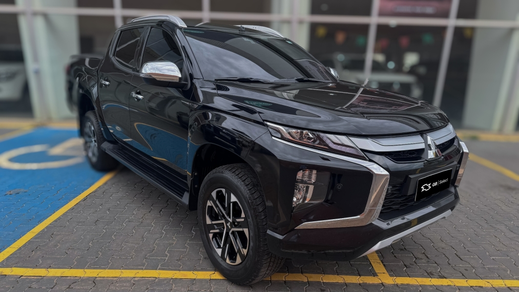 mitsubishi l200 triton 2.4 turbo diesel 4x4 at sport hpe-s 2.0 4p automatico 2025