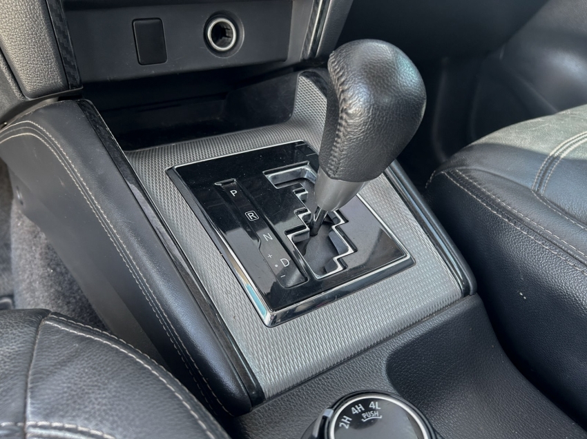 mitsubishi l200 triton 2.4 16v turbo diesel sport outdoor gls cd 4p 4x4 automatico 2.0 20255