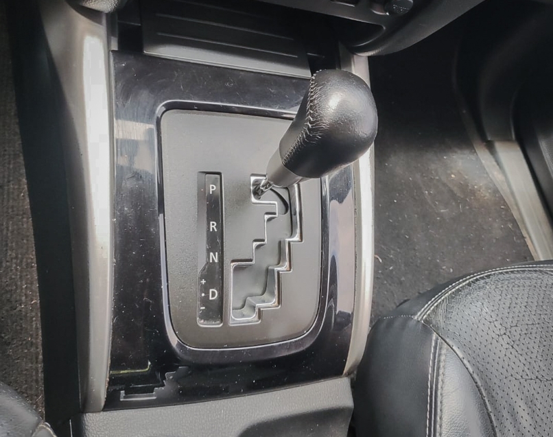 mitsubishi l200 triton 2.4 16v turbo diesel sport hpe-s cd 4p 4x4 automatico 2.0 manual 20196