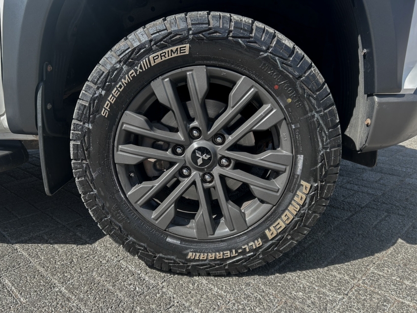 mitsubishi l200 triton 2.4 16v turbo diesel sport outdoor gls cd 4p 4x4 automatico 20254