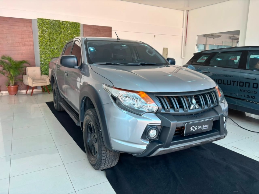 l200 triton sport outdoor glx2