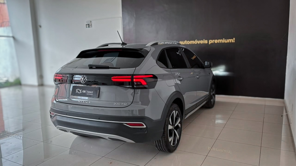 volkswagen nivus 1.0 200 tsi total flex highline automatico 4p 202410