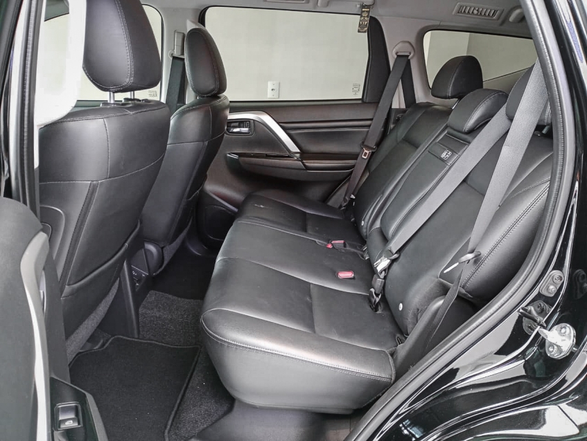 pajero sport hpe-s9