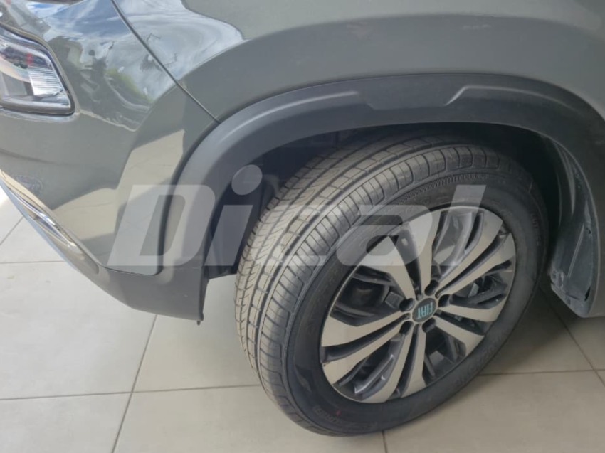 fiat toro 1.3 turbo 270 flex volcano at6 4p automatico 202413