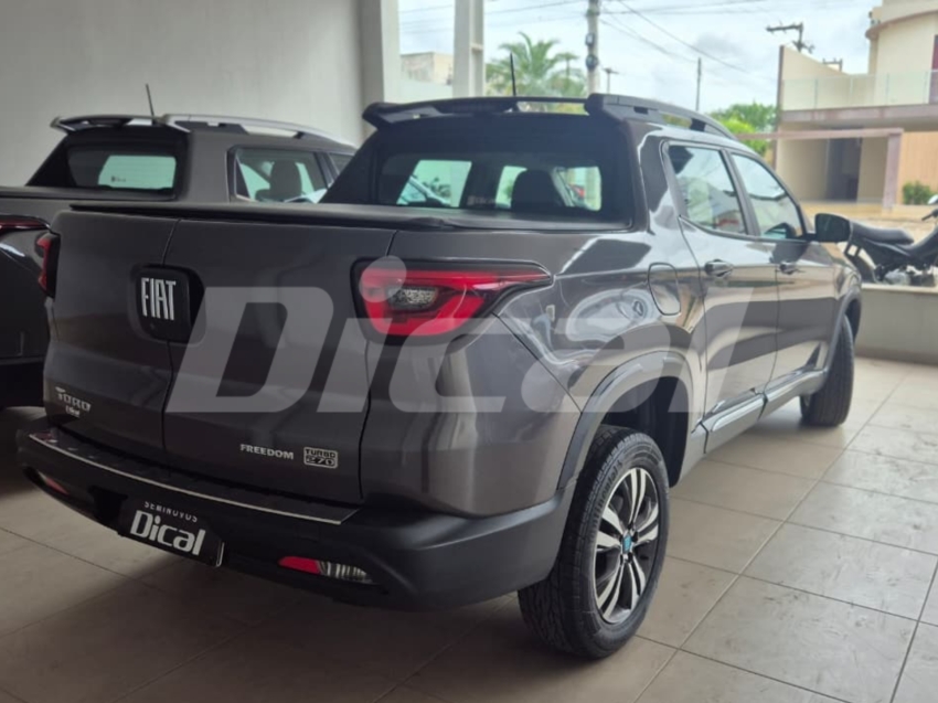 fiat toro 1.3 turbo 270 flex freedom at6 4p automatico 20243