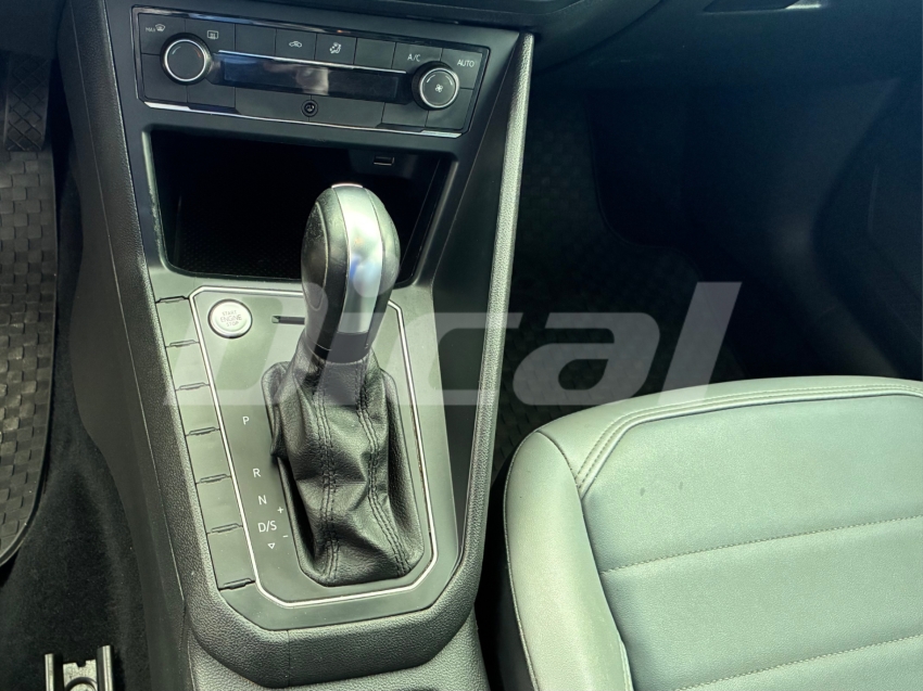 volkswagen nivus 1.0 200 tsi total flex highline automatico 4p 20215