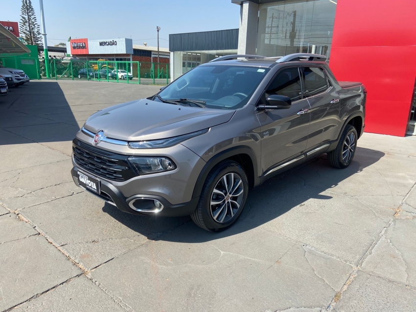 fiat toro 2.0 16v turbo diesel volcano 4wd at9 4p automatico 2021 fiat toro 2.0 16v turbo diesel volcano 4wd at9 4p automatico 2021
