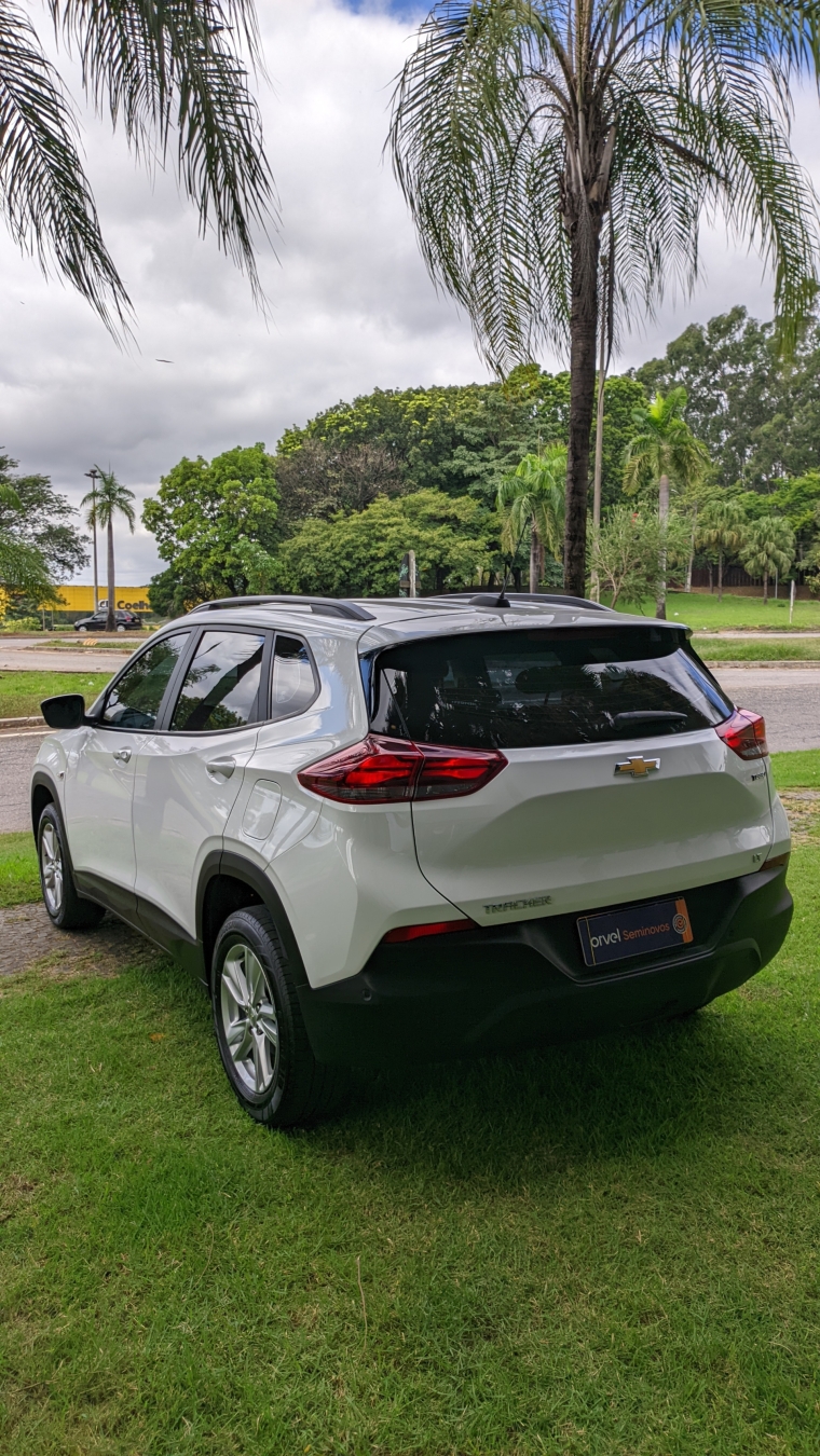 tracker lt