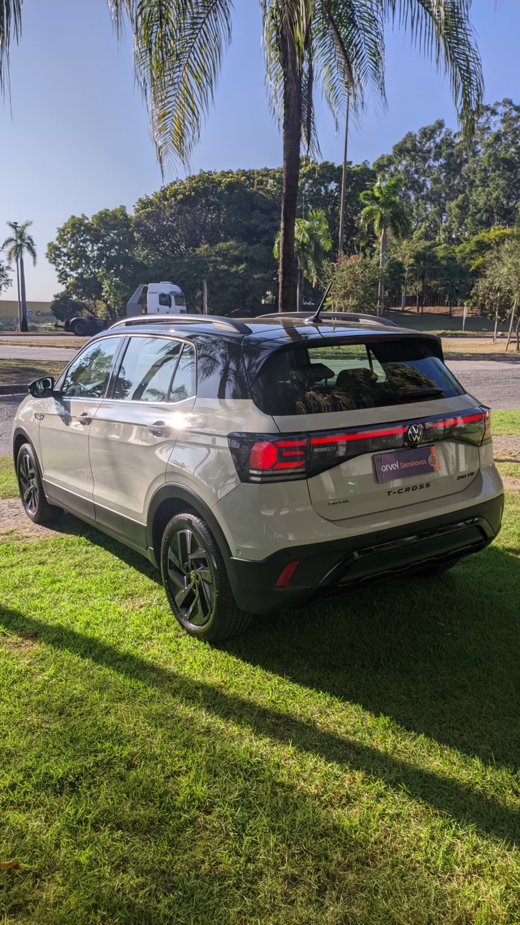 t-cross highline 250 tsi 1.4