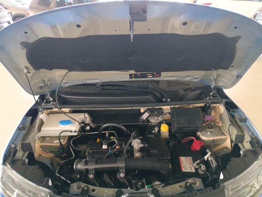 renault kwid outsider