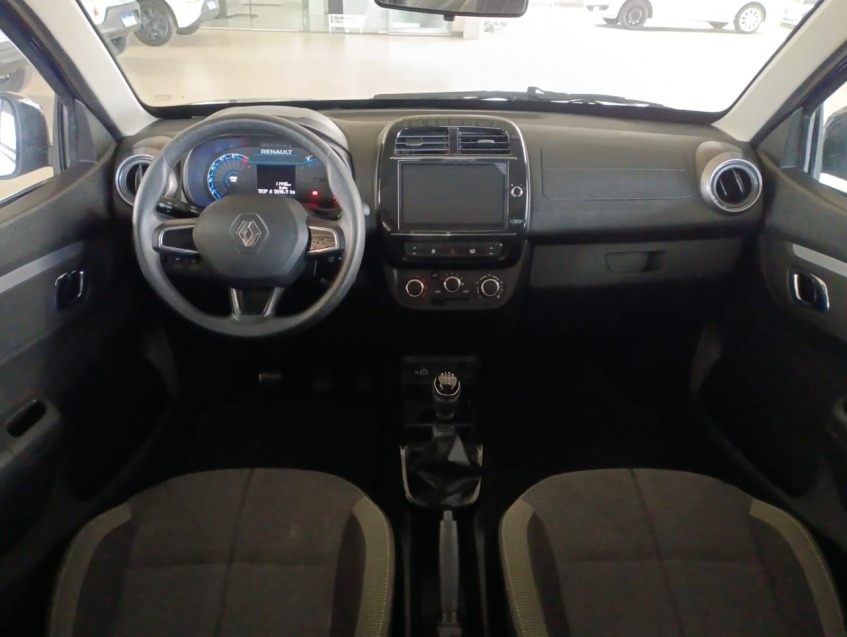 renault kwid outsider