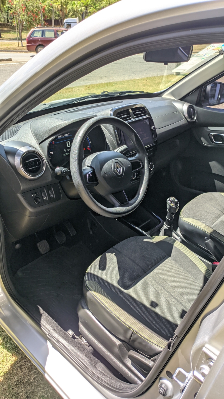 kwid outsider manual