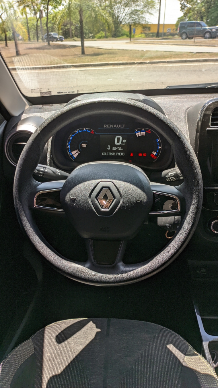 kwid outsider manual