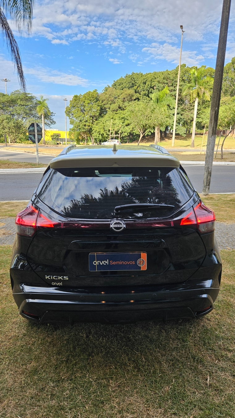 kicks exclusive cvt 1.64