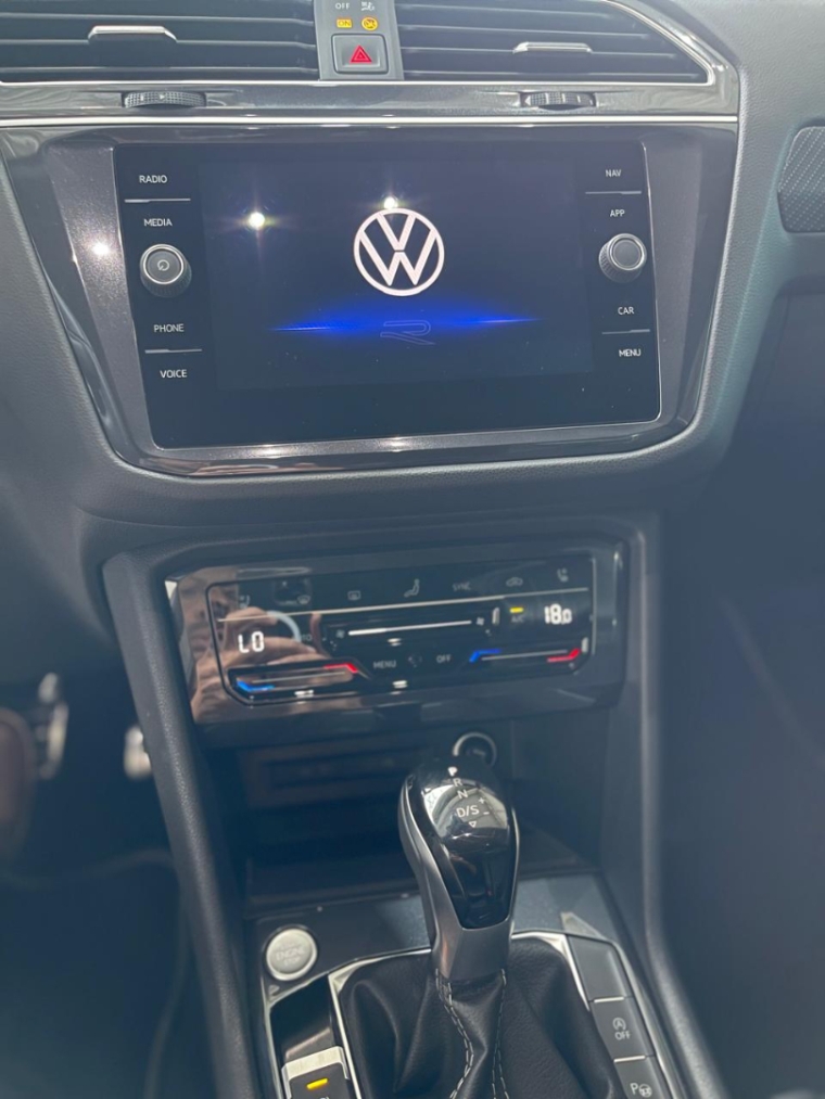 volkswagen tiguan 2.0 300 tsi gasolina allspace r-line automatico 1.9 4p 202518