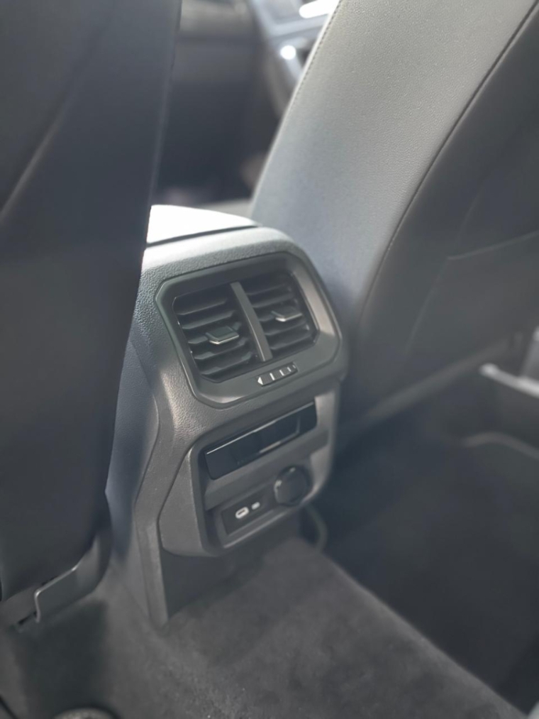 volkswagen tiguan 2.0 300 tsi gasolina allspace r-line automatico 1.9 4p 202514