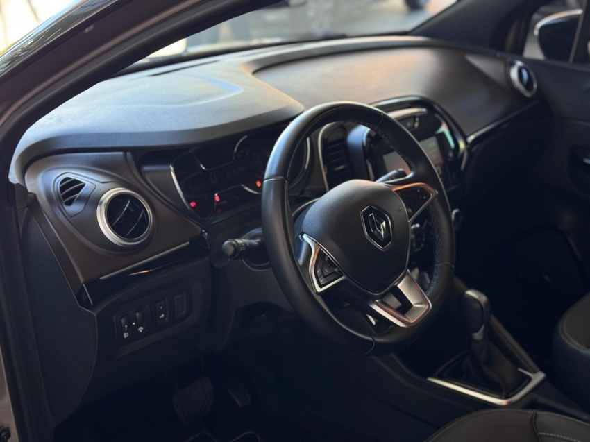 renault captur 1.3 tce flex iconic x-tronic 4p automatico 20227