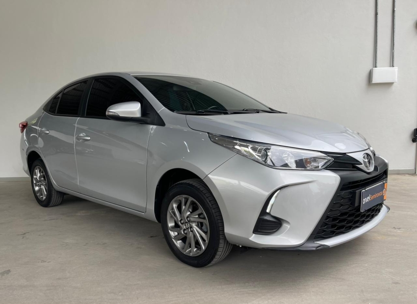 toyota yaris 1.5 16v flex sedan xs multidrive 4p automatico 20240